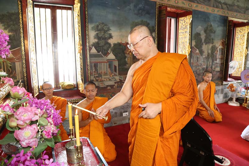 031 นายกสมาคมภริยาฯ เป็นเจ้าภาพบรรพชาสามเณร พงศกร ทุมมานาม ณ วัดปทุมวนาราม เขตปทุมวัน กรุงเทพฯ เมื่อวันที่ ๖ พฤศจิกายน ๒๕๕๘