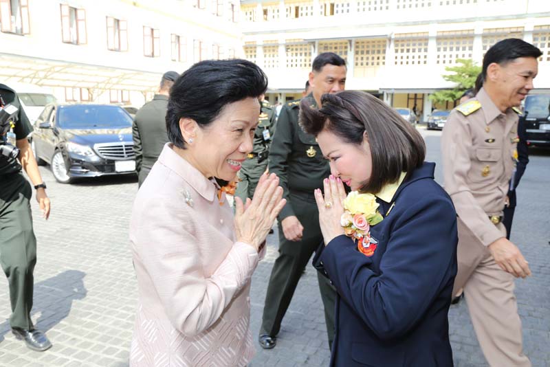 033 วันคล้ายวันสถาปนาสมาคมภริยาข้าราชการสำนักงานปลัดกระทรวงกลาโหม ครบรอบ ๒๕ ปี เมื่อวันที่ ๙ พฤศจิกายน ๒๕๕๘
