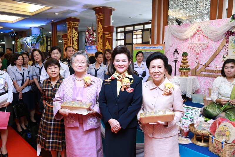 033 วันคล้ายวันสถาปนาสมาคมภริยาข้าราชการสำนักงานปลัดกระทรวงกลาโหม ครบรอบ ๒๕ ปี เมื่อวันที่ ๙ พฤศจิกายน ๒๕๕๘