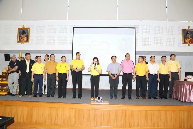 046 นายกสมาคมภริยาฯ เป็นประธานจัดงานพบปะเยี่ยมเยือนกำลังพล โครงการ "ครอบครัวอบอุ่นใจ สายใยภริยากำลังพล + รักษ์สุขภาพดีมีความสุข"