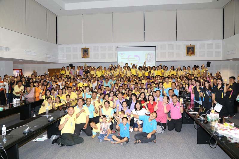 046 นายกสมาคมภริยาฯ เป็นประธานจัดงานพบปะเยี่ยมเยือนกำลังพล โครงการ "ครอบครัวอบอุ่นใจ สายใยภริยากำลังพล + รักษ์สุขภาพดีมีความสุข"