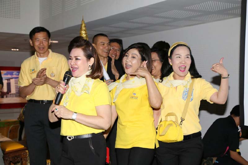 046 นายกสมาคมภริยาฯ เป็นประธานจัดงานพบปะเยี่ยมเยือนกำลังพล โครงการ "ครอบครัวอบอุ่นใจ สายใยภริยากำลังพล + รักษ์สุขภาพดีมีความสุข"
