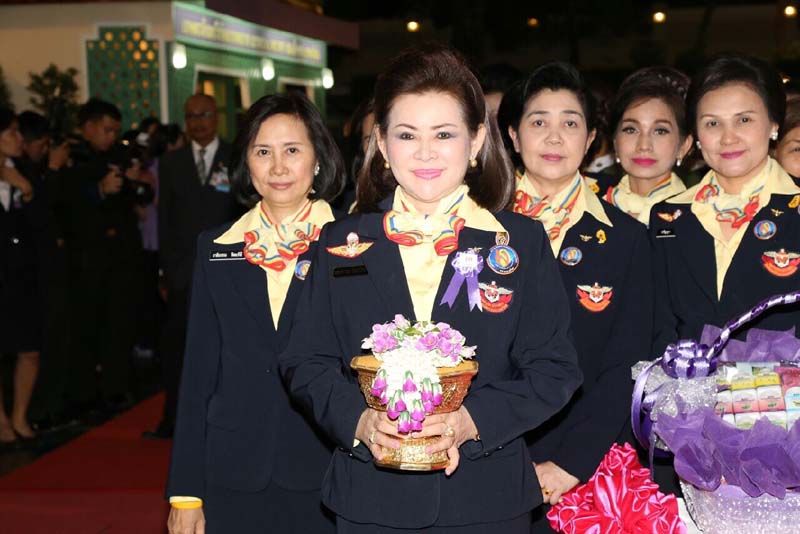 050 นายกสมาคมภริยาฯ และคณะกรรมการสมาคมฯ เฝ้ารับเสด็จ พระเจ้าวรวงศ์เธอ พระองค์เจ้าโสมสวลี พระวรร...