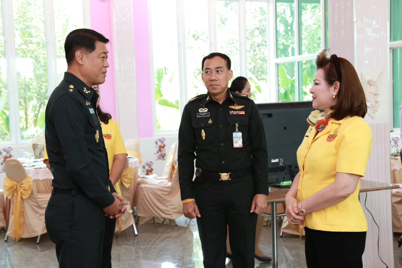 078 นายกสมาคมภริยาฯ นำคณะกรรมการฯ ตรวจเยี่ยมการดำเนินโครงการทั้ง 4 โครงการ ณ.โรงงานวัตถุระเบิดทหาร
