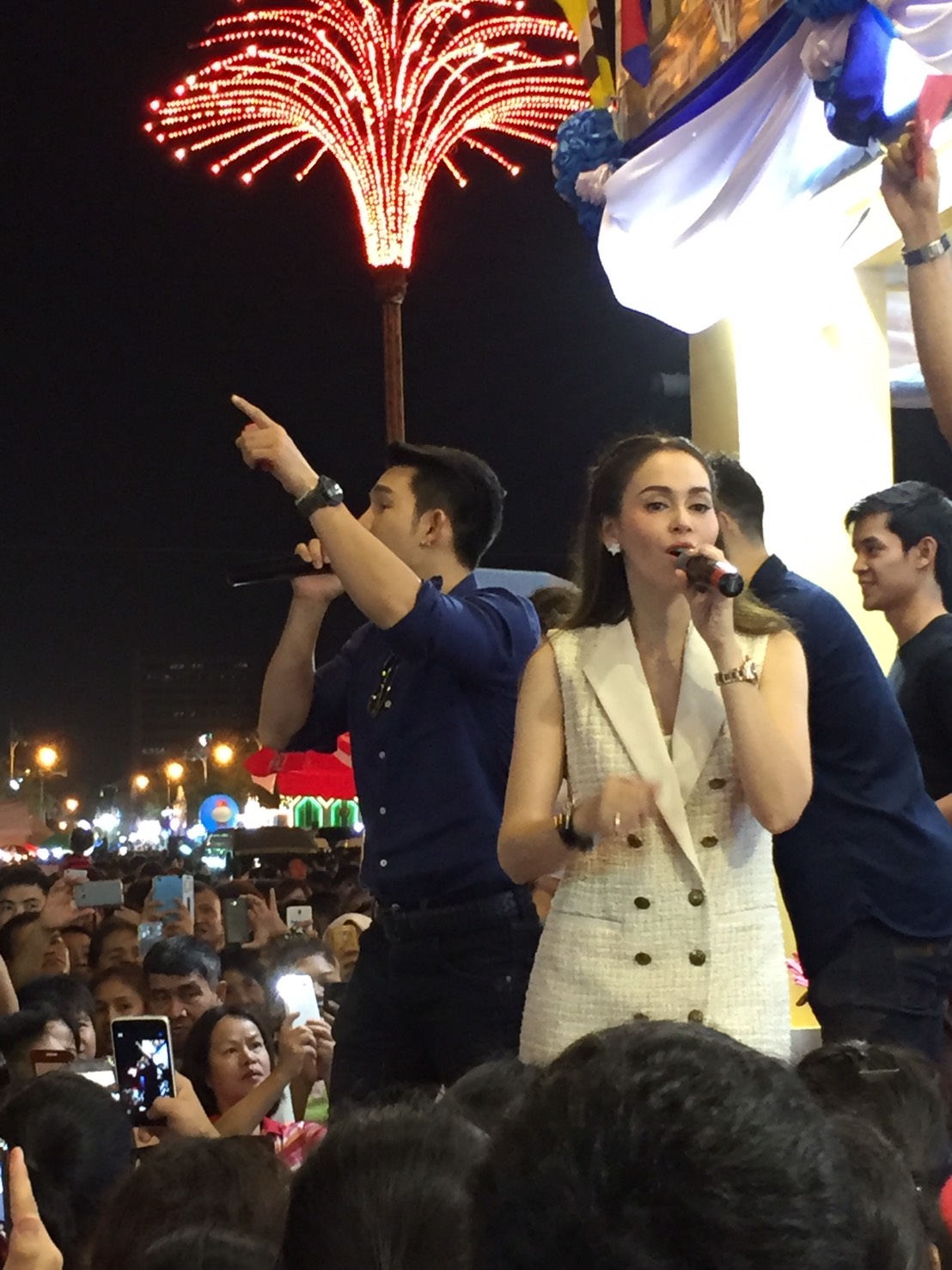089 การออกร้านสำนักงานปลัดกระทรวงกลาโหมและ ร้านสมาคมภริยาฯ ในงานกาชาดปี ๒๕๕๙ ๓๐ มีนาคม - ๗ เมษายน ๒๕๕๙