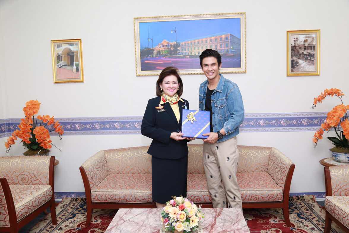 089 การออกร้านสำนักงานปลัดกระทรวงกลาโหมและ ร้านสมาคมภริยาฯ ในงานกาชาดปี ๒๕๕๙ ๓๐ มีนาคม - ๗ เมษายน ๒๕๕๙