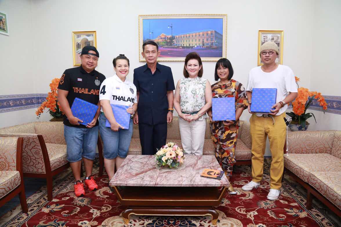 089 การออกร้านสำนักงานปลัดกระทรวงกลาโหมและ ร้านสมาคมภริยาฯ ในงานกาชาดปี ๒๕๕๙ ๓๐ มีนาคม - ๗ เมษายน ๒๕๕๙