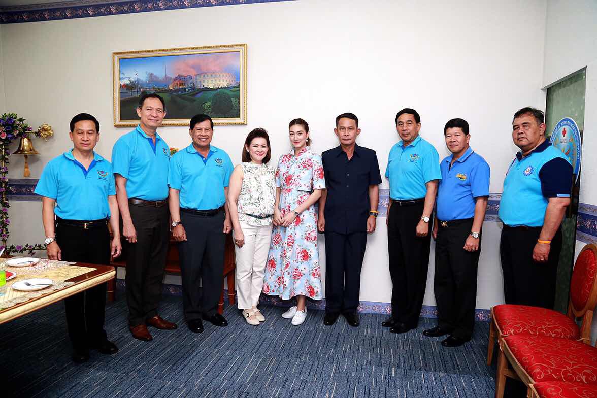 089 การออกร้านสำนักงานปลัดกระทรวงกลาโหมและ ร้านสมาคมภริยาฯ ในงานกาชาดปี ๒๕๕๙ ๓๐ มีนาคม - ๗ เมษายน ๒๕๕๙