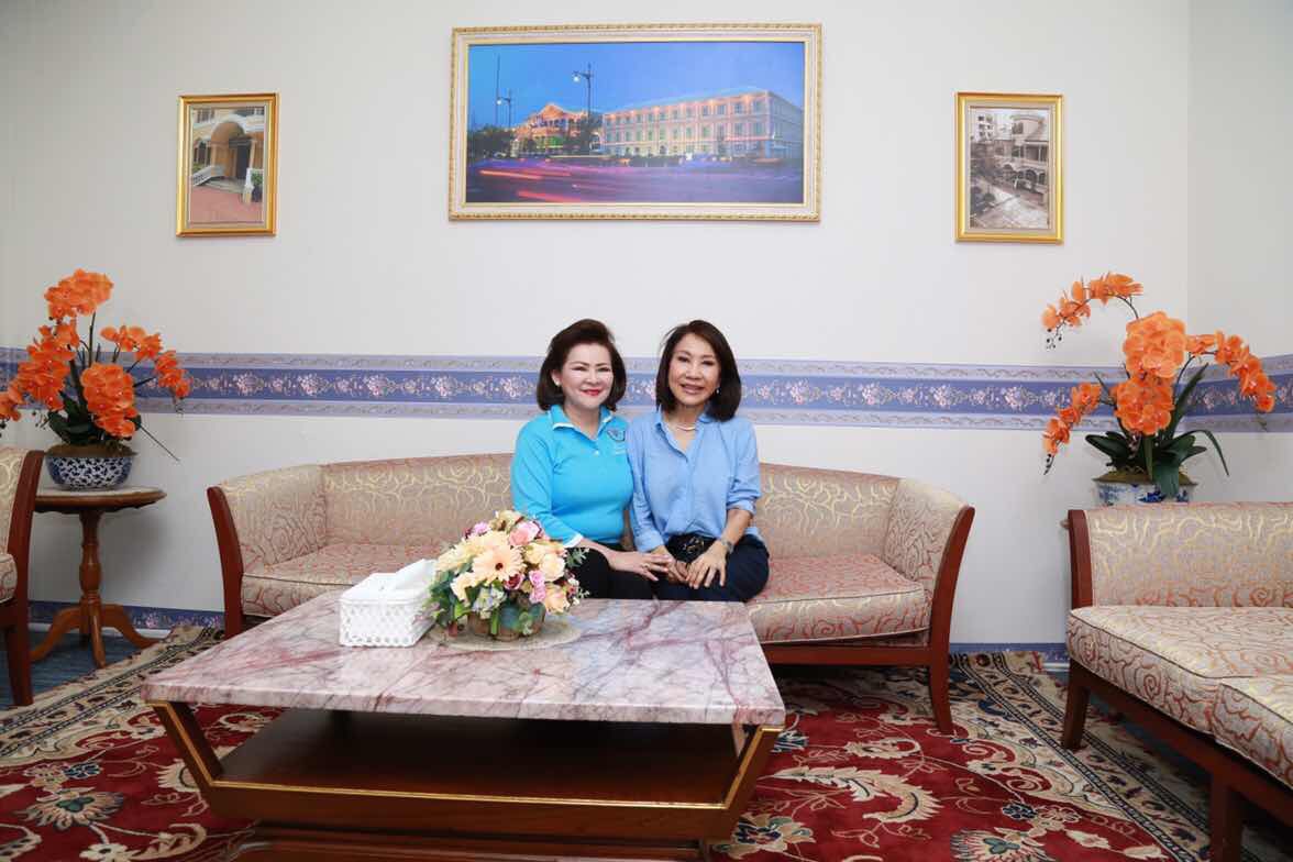 089 การออกร้านสำนักงานปลัดกระทรวงกลาโหมและ ร้านสมาคมภริยาฯ ในงานกาชาดปี ๒๕๕๙ ๓๐ มีนาคม - ๗ เมษายน ๒๕๕๙