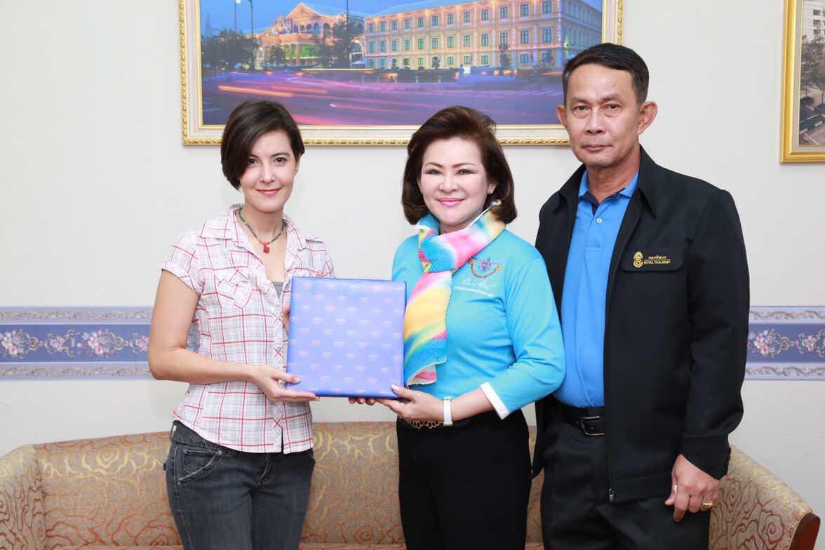 089 การออกร้านสำนักงานปลัดกระทรวงกลาโหมและ ร้านสมาคมภริยาฯ ในงานกาชาดปี ๒๕๕๙ ๓๐ มีนาคม - ๗ เมษายน ๒๕๕๙