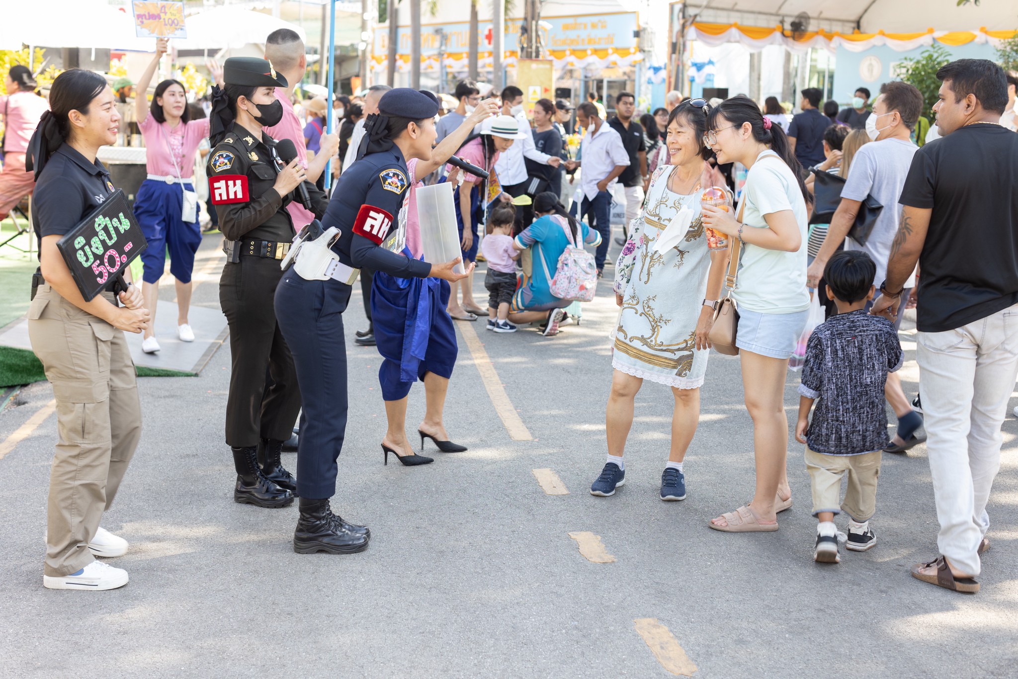๐๔๒ กิจกรรมการออกร้านงานกาชาด ประจำปี ๒๕๖๖