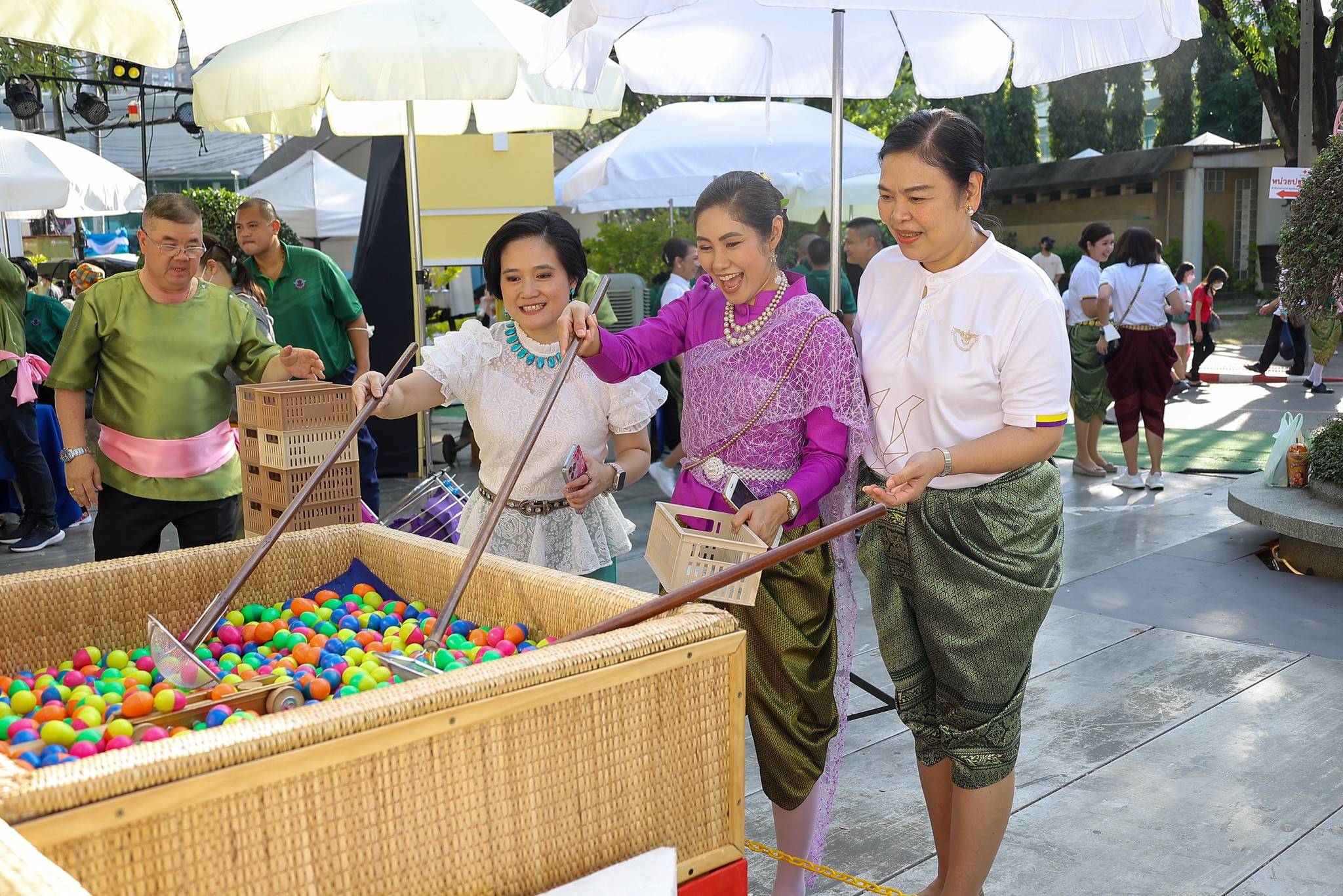๐๔๒ กิจกรรมการออกร้านงานกาชาด ประจำปี ๒๕๖๖