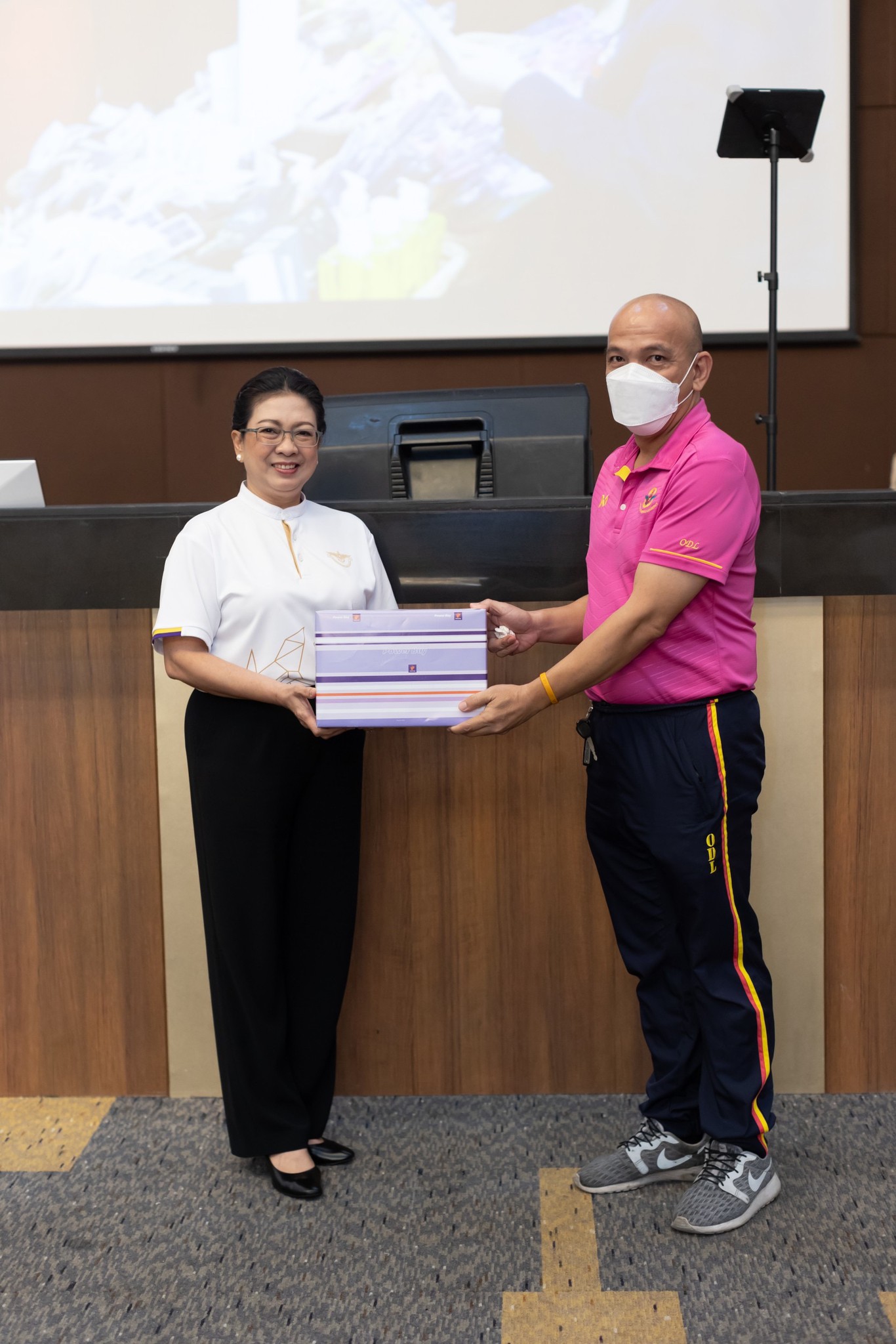 ๐๕๐ การจัดงานเลี้ยงขอบคุณข้าราชการและเจ้าหน้าที่ ที่ร่วมปฏิบัติงานเพื่อนพึ่ง (ภาฯ) และการออกร้านงานกาชาด ประจำปี ๒๕๖๖