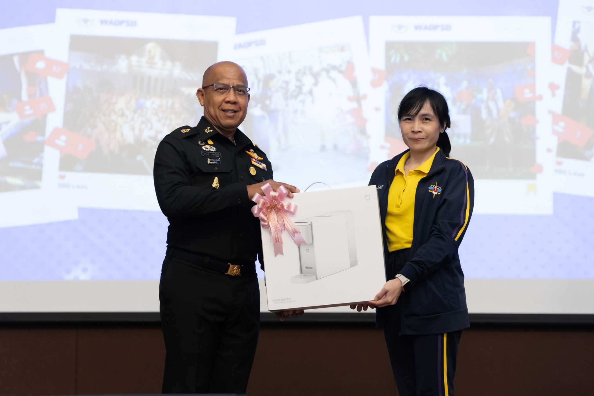 ๐๕๐ การจัดงานเลี้ยงขอบคุณข้าราชการและเจ้าหน้าที่ ที่ร่วมปฏิบัติงานเพื่อนพึ่ง (ภาฯ) และการออกร้านงานกาชาด ประจำปี ๒๕๖๖