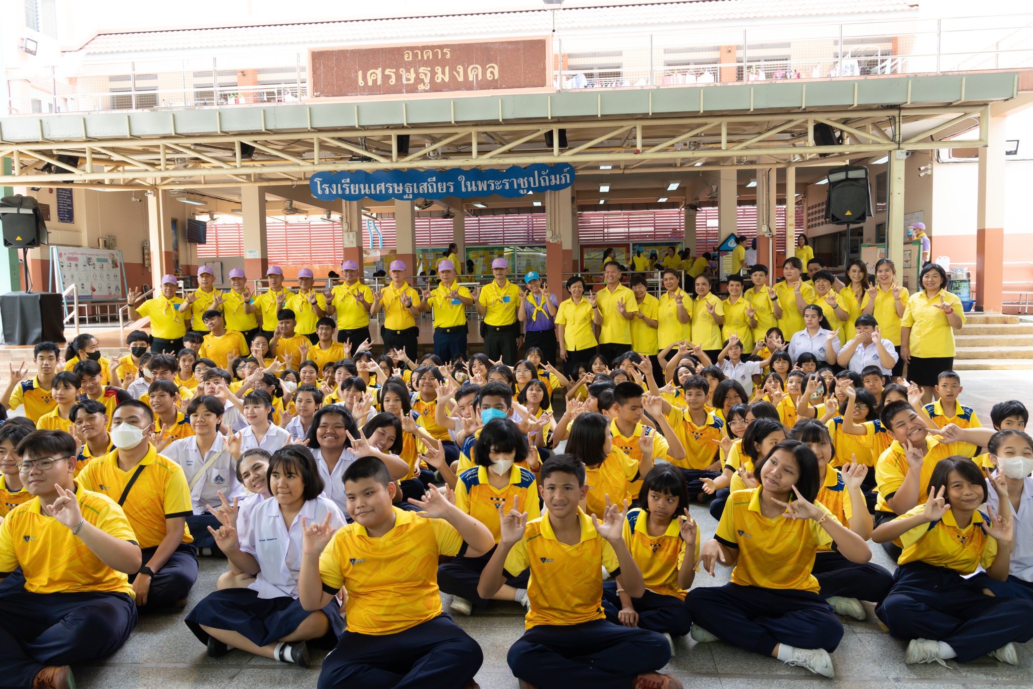 ๐๖๐ กิจกรรมโครงการจิตอาสาพัฒนา"เราทำความ ดี ด้วยหัวใจ"