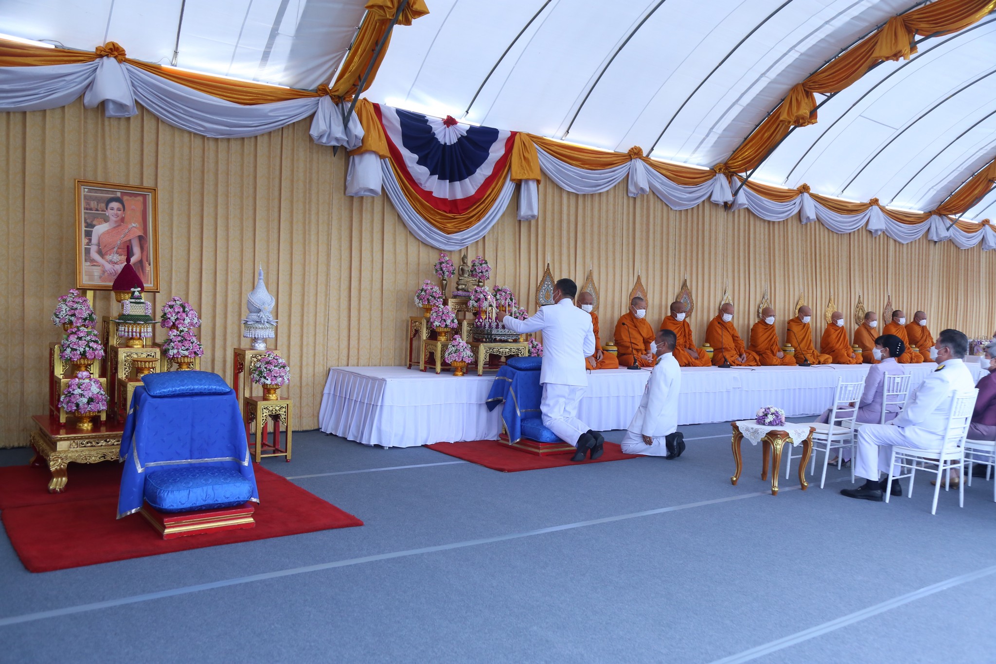 ๐๗๘ พิธีเจริญพระพุทธมนต์ และทำบุญตักบาตร ถวายเป็นพระราชกุศล เนื่องในโอกาสวันเฉลิมพระชนมพรรษา สมเด็จพระนางเจ้าสุทิดา พัชรสุธาพิมลลักษณ พระบรมราชินี (๓ มิถุนายน ๒๕๖๗)