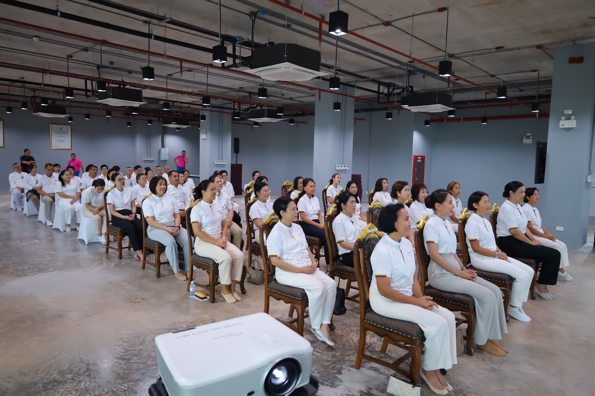 ๐๘๑ การจัดกิจกรรมโครงการ การปฏิบัติธรรมเทิดทูนสถาบันพระมหากษัตริย์ ถวายเป็นพระราชกุศล เนื่องในโอกาสวันเฉลิมพระชนมพรรษา สมเด็จพระนางเจ้าฯ พระบรมราชินี