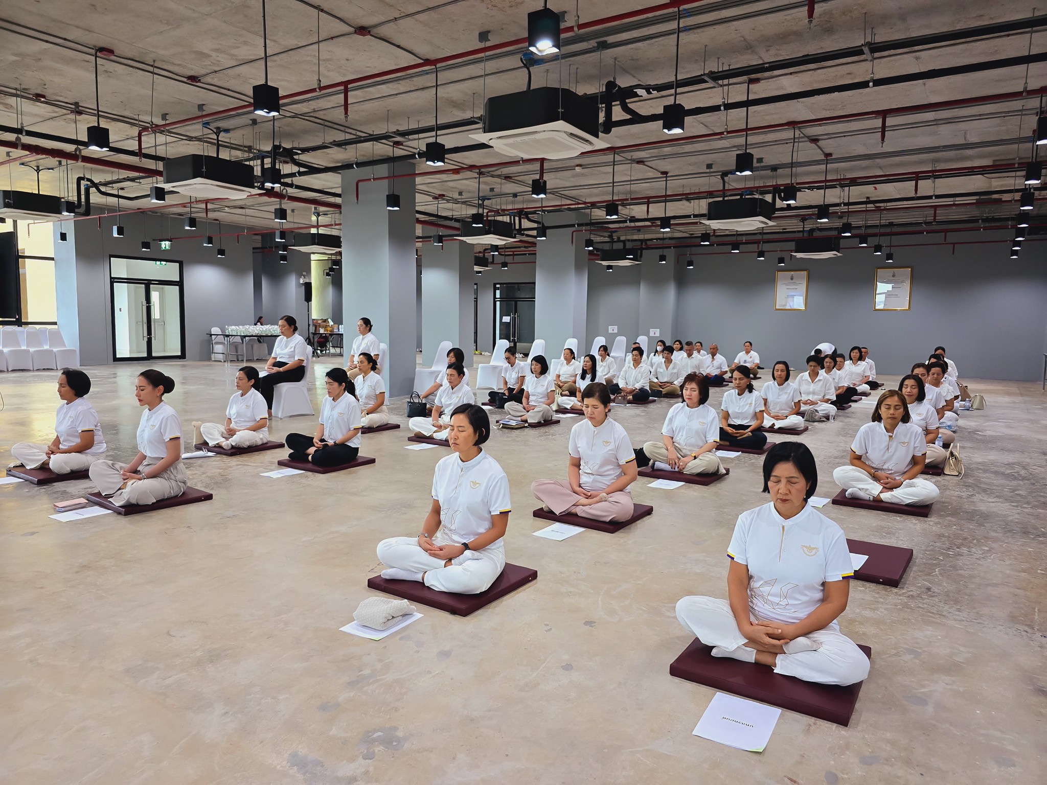 ๐๘๑ การจัดกิจกรรมโครงการ การปฏิบัติธรรมเทิดทูนสถาบันพระมหากษัตริย์ ถวายเป็นพระราชกุศล เนื่องในโอกาสวันเฉลิมพระชนมพรรษา สมเด็จพระนางเจ้าฯ พระบรมราชินี