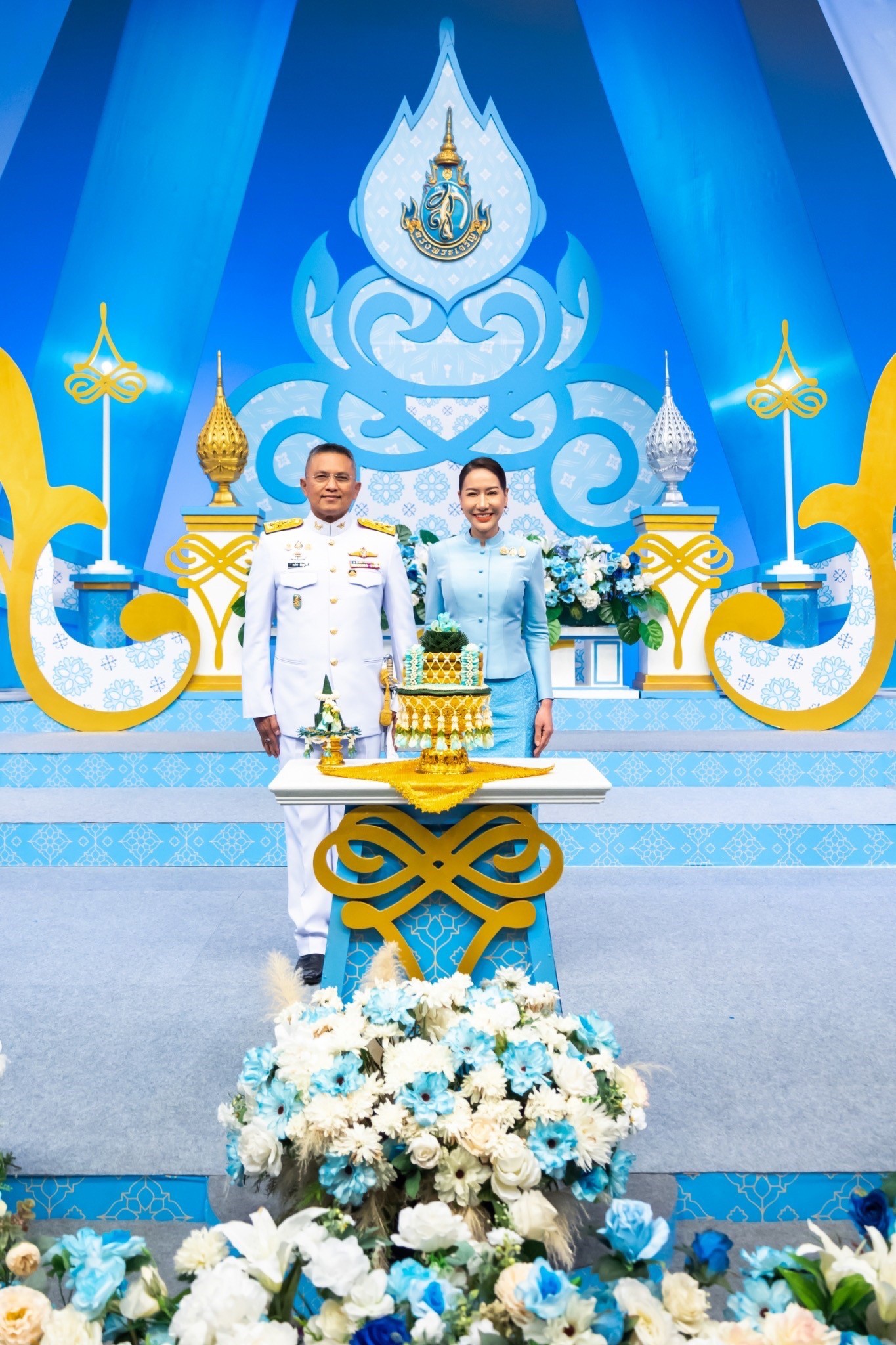 ๐๙๕ การบันทึกเทปโทรทัศน์อาเศียรวาทถวายพระพรชัยมงคล เนื่องในโอกาสมหามงคลเฉลิม พระชนมพรรษา สมเด็จพระนางเจ้าสิริกิติ์พระบรมราชินีนาถ พระบรมราชชนนีพันปีหลวงของสำนักงานปลัดกระทรวงกลาโหม