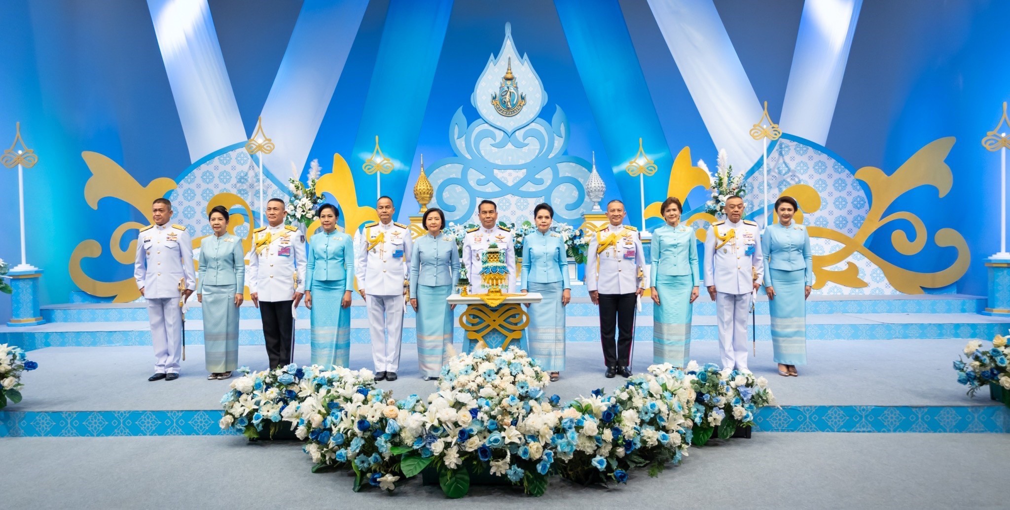 ๐๙๖ การบันทึกเทปโทรทัศน์อาเศียรวาทถวายพระพรชัยมงคล เนื่องในโอกาสมหามงคล เฉลิมพระชนมพรรษา สมเด็จพระนางเจ้าสิริกิติ์พระบรมราชินีนาถ พระบรมราชชนนีพันปีหลวงของกระทรวงกลาโหม