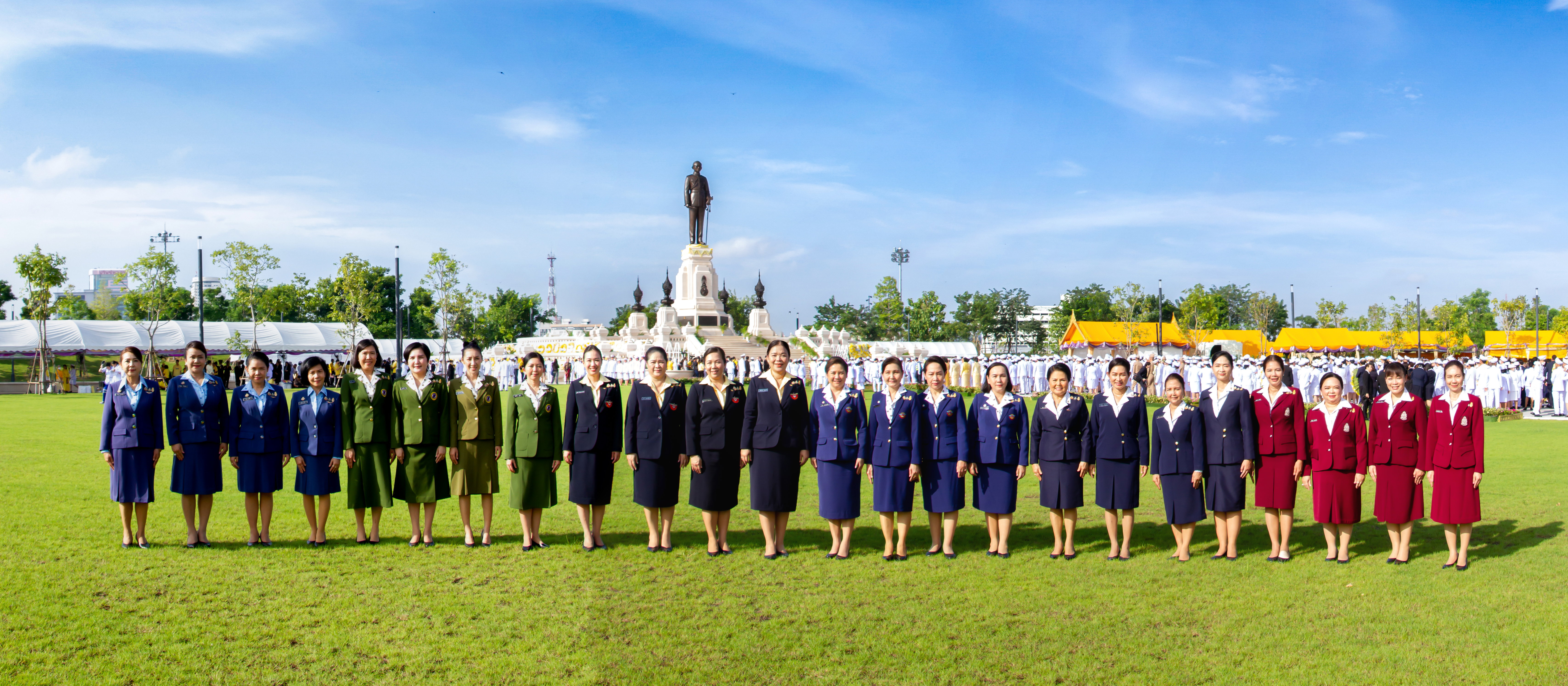 ๐๖ พิธีวางพวงมาลาถวายราชสักการะพระบรมราชานุสาวรีย์ พระบาทสมเด็จพระบรมชนกาธิเบศร มหาภูมิพลอดุลยเดชมหาราช บรมนาถบพิตร เนื่องในวันนวมินทรมหาราช พุทธศักราช ๒๕๖๗