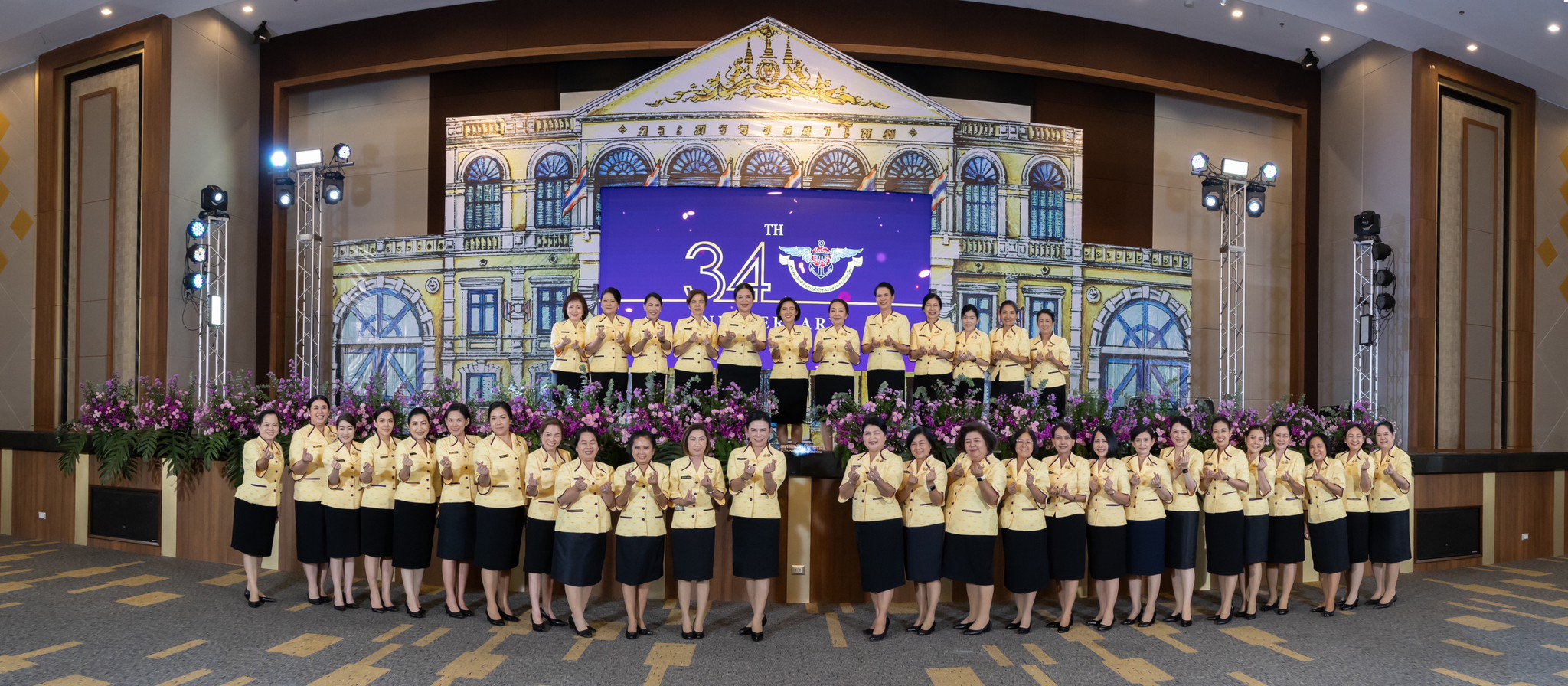๑๖ การจัดงานเลี้ยงรับรอง เนื่องในโอกาสวันคล้ายวันสถาปนาสมาคมภริยาข้าราชการสำนักงานปลัดกระทรวงกลาโหม ครบรอบปีที่ ๓๔