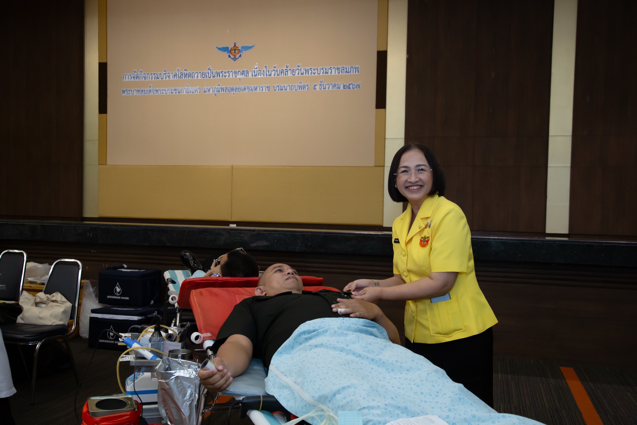 ๒๐ กิจกรรมบริจาคโลหิตถวายเป็นพระราชกุศล เนื่องในวันคล้ายวันพระบรมราชสมภพ พระบาทสมเด็จพระบรมชนกาธิเบศร มหาภูมิพลอดุลยเดชมหาราช บรมนาถบพิตร (๕ ธันวาคม ๒๕๖๗)