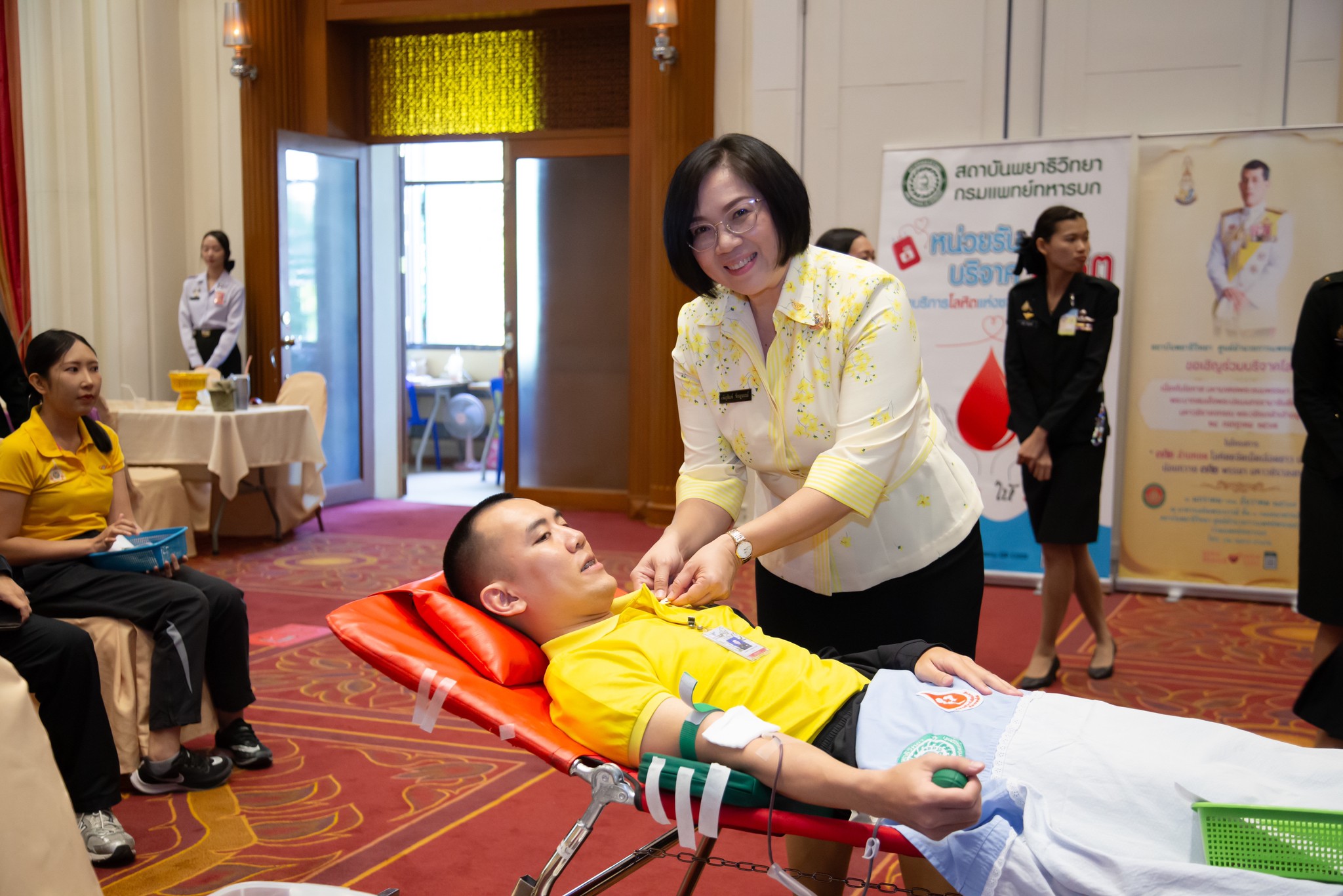 ๒๒ กิจกรรมบริจาคโลหิตถวายเป็นพระราชกุศล เนื่องในวันคล้ายวันพระบรมราชสมภพ พระบาทสมเด็จพระบรมชนกาธิเบศร มหาภูมิพลอดุลยเดชมหาราช บรมนาถบพิตร (๕ ธันวาคม ๒๕๖๗)