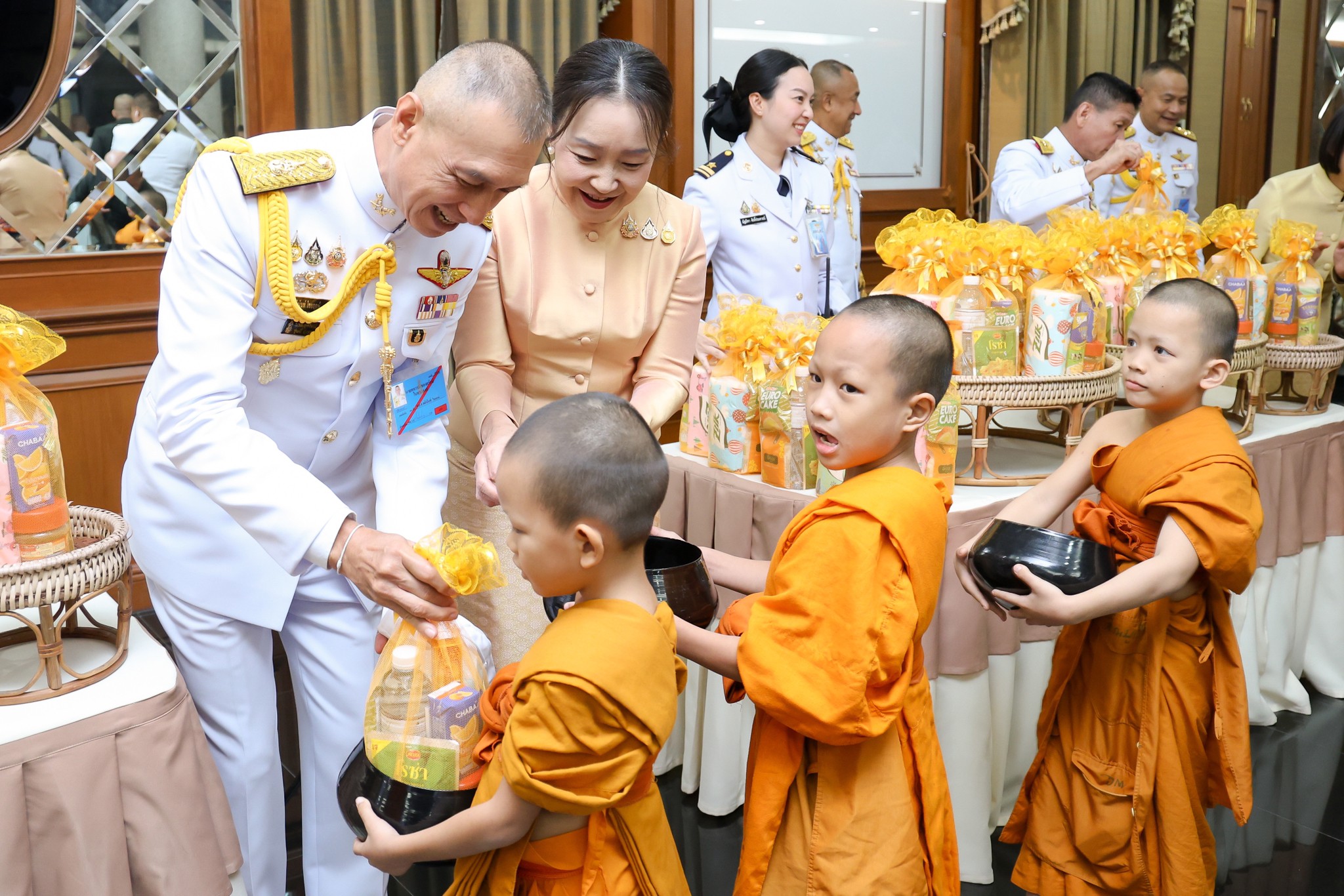 ๒๘ การจัดกิจกรรมเนื่องในวันคล้ายวันพระบรมราชสมภพ พระบาทสมเด็จพระบรมชนกาธิเบศร มหาภูมิพลอดุลยเดชมหาราช บรมนาถบพิตร (๕ ธ.ค.๖๗)