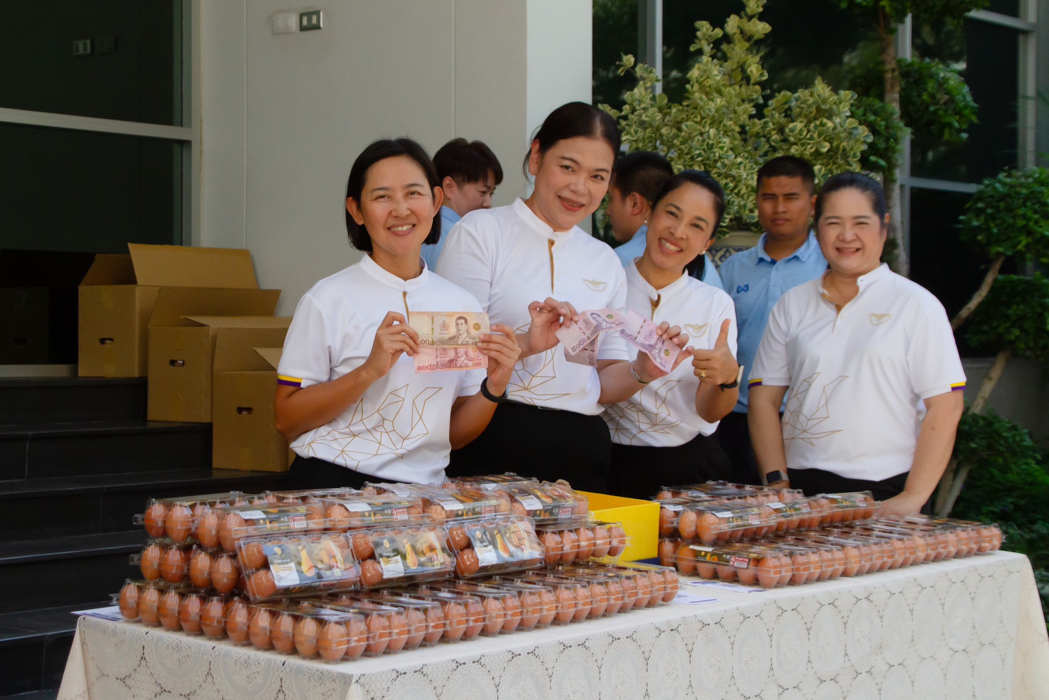 ๒๙ กิจกรรมการจำหน่ายไข่ไก่สด CP ราคาถูกเพื่อเป็นสวัสดิการให้แก่กำลังพลสำนักงานปลัดกระทรวงกลาโหม