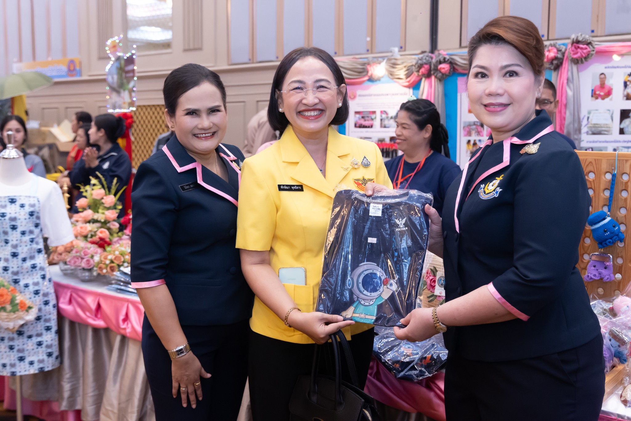 ๖๕ กิจกรรมส่งเสริมการตลาดสินค้าและผลิตภัณฑ์ของครอบครัวกำลังพลกองทัพเรือ