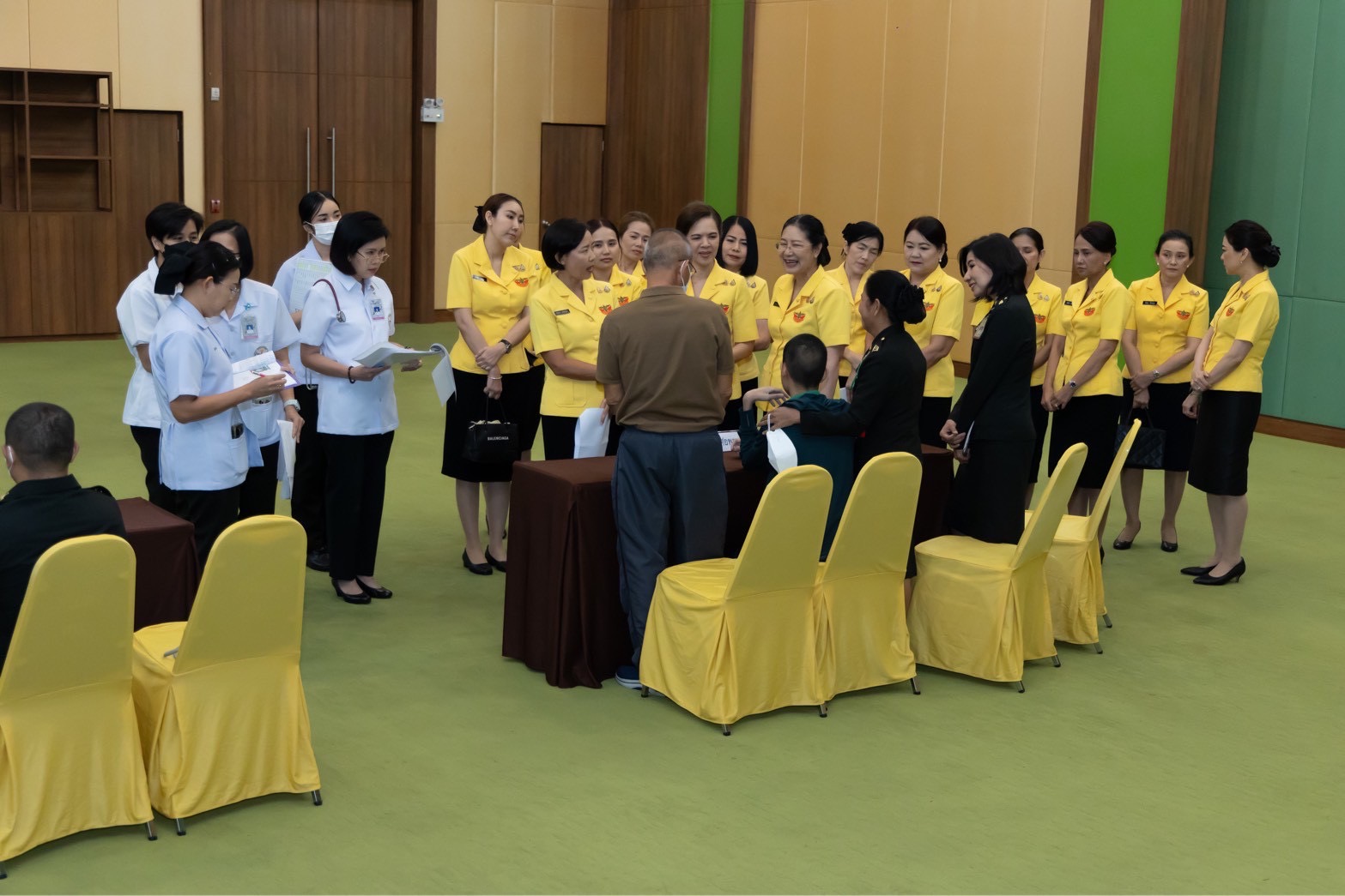 ๗๒ กิจกรรมตรวจเยี่ยมบุตรที่มีความต้องการพิเศษของกำลังพลสังกัดสำนักงานปลัดกระทรวงกลาโหม โดยโครงการสายใยรักษ์ เพื่อคนพิเศษ