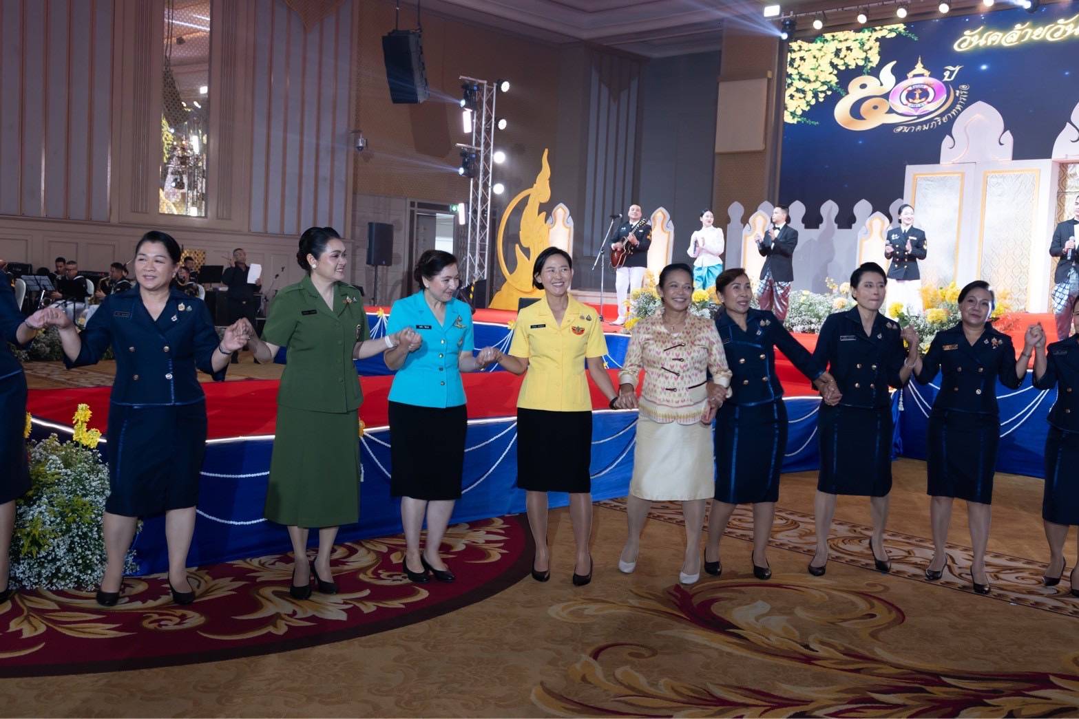 ๗๔ งานเลี้ยงรับรอง เนื่องในวันคล้ายวันสถาปนาสมาคมภริยาทหารเรือ ครบรอบปีที่ ๕๐
