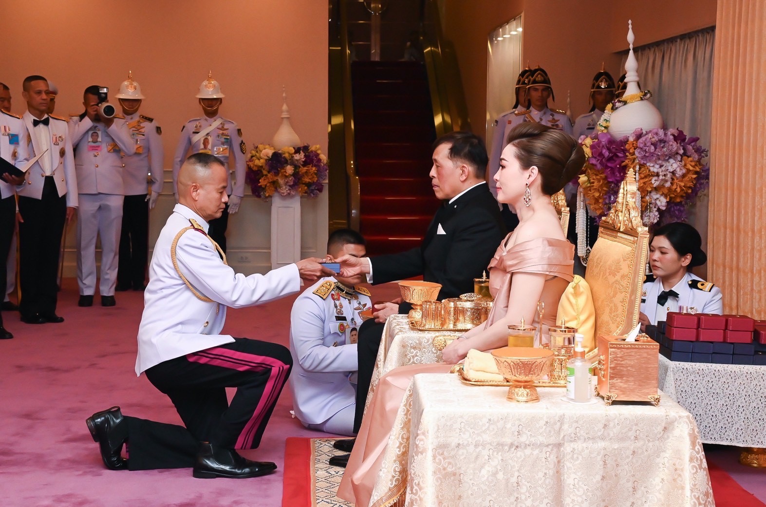 ๘๒ กาชาดคอนเสิร์ต ครั้งที่ ๕๑ "SEA OF LOVE"