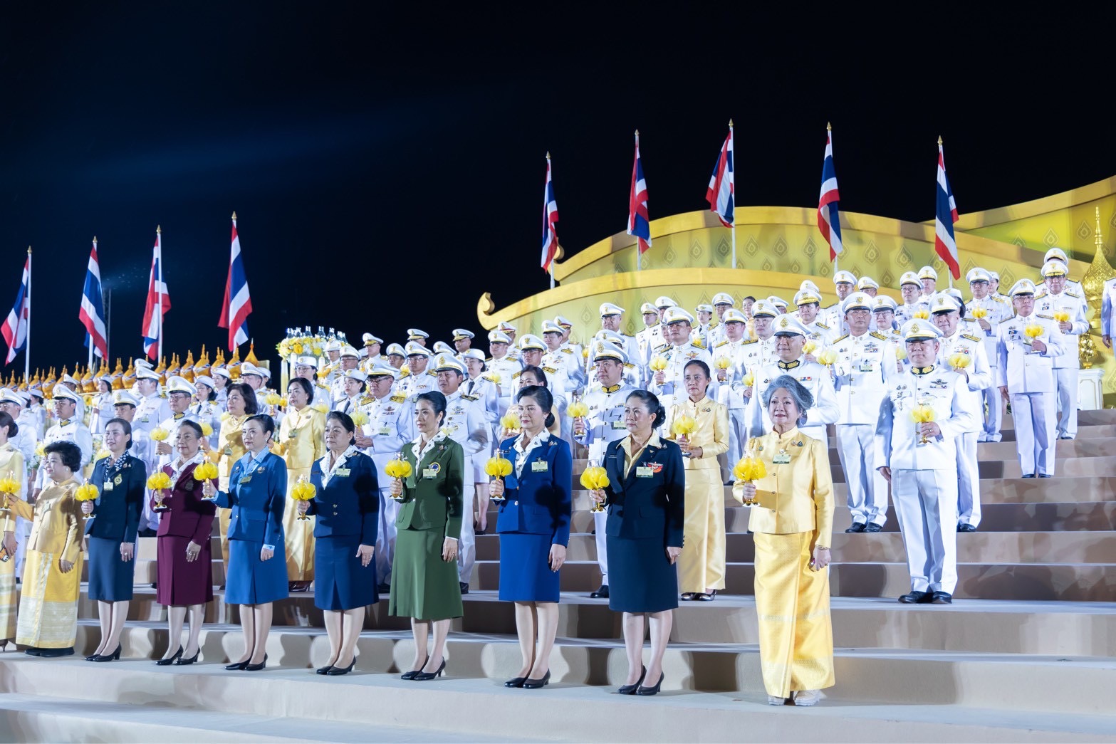 ๙๖ พิธีถวายเครื่องราชสักการะ วางพานพุ่ม และจุดเทียนถวายพระพรชัยมงคล เนื่องในโอกาสวันเฉลิมพระชนมพรรษาพระบาทสมเด็จพระเจ้าอยู่หัว (๒๘ ก.ค.๖๘)