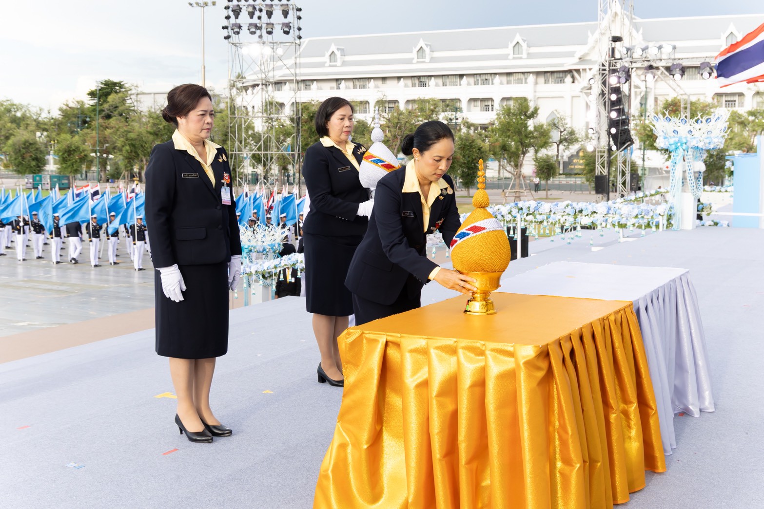 ๑๐๘ พิธีถวายเครื่องราชสักการะ วางพานพุ่ม และจุดเทียนถวายพระพรชัยมงคล เนื่องในโอกาสวันเฉลิมพระชนมพรรษาสมเด็จพระนางเจ้าสิริกิติ์ พระบรมราชินีนาถ พระบรมราชชนนีพันปีหลวง ๑๒ ส.ค.๖๘