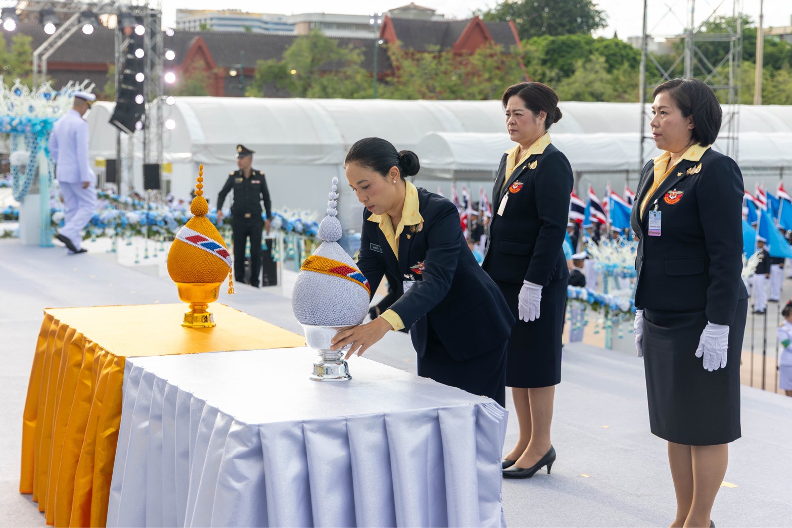 ๑๐๘ พิธีถวายเครื่องราชสักการะ วางพานพุ่ม และจุดเทียนถวายพระพรชัยมงคล เนื่องในโอกาสวันเฉลิมพระชนมพรรษาสมเด็จพระนางเจ้าสิริกิติ์ พระบรมราชินีนาถ พระบรมราชชนนีพันปีหลวง ๑๒ ส.ค.๖๘