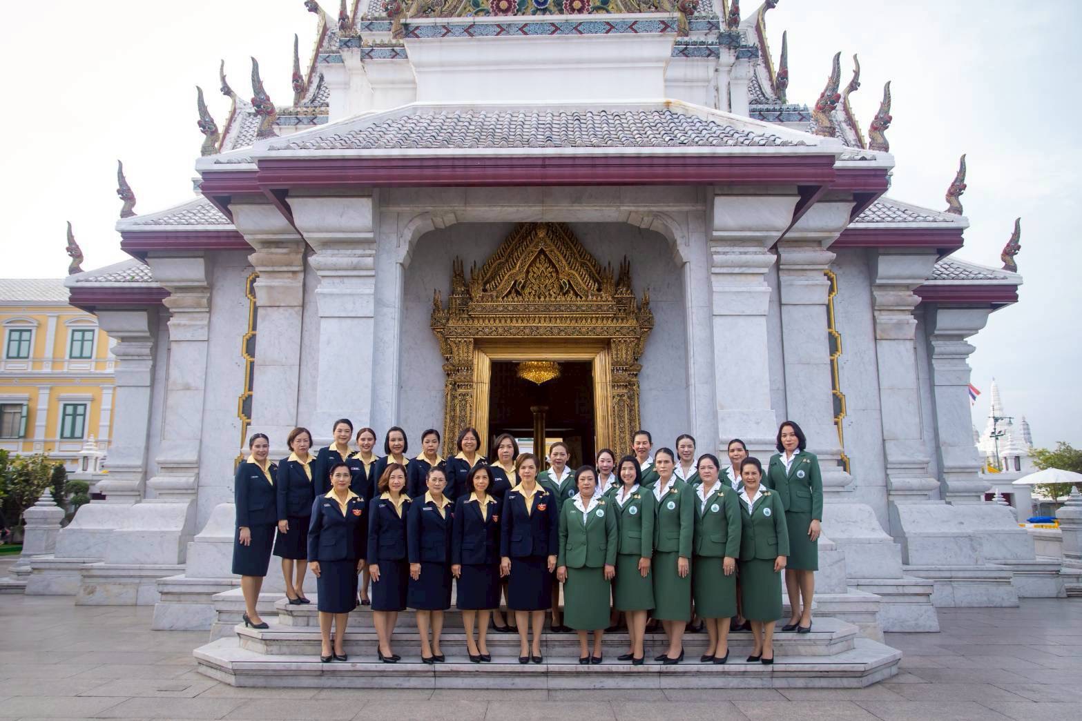 ๐๕ พิธีสักการะสิ่งศักดิ์สิทธิ์ เนื่องในโอกาสเข้ารับตำแหน่งใหม่ของคณะกรรมการบริหารสมาคมภริยาข้าราชการสำนักงานปลัดกระทรวงกลาโหม ประจำปีงบประมาณ พ.ศ.๒๕๖๙