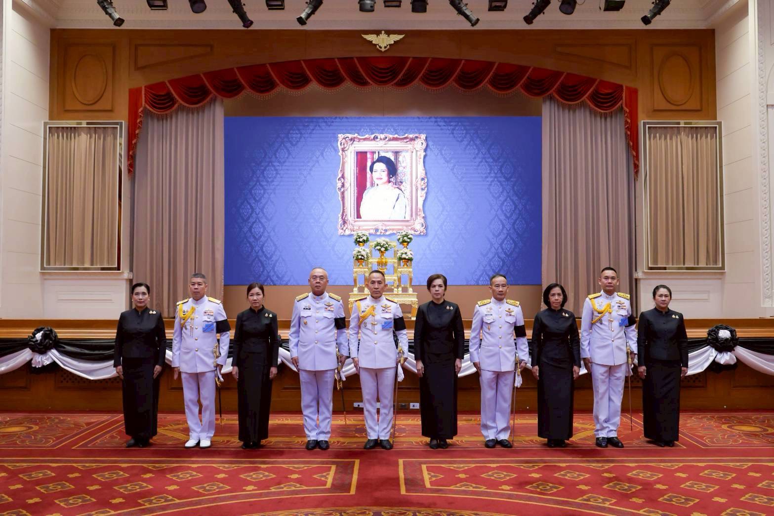 ๑๐ พิธีลงนามถวายความอาลัยสมเด็จพระนางเจ้าสิริกิติ์ พระบรมราชินีนาถ พระบรมราชชนนีพันปีหลวง