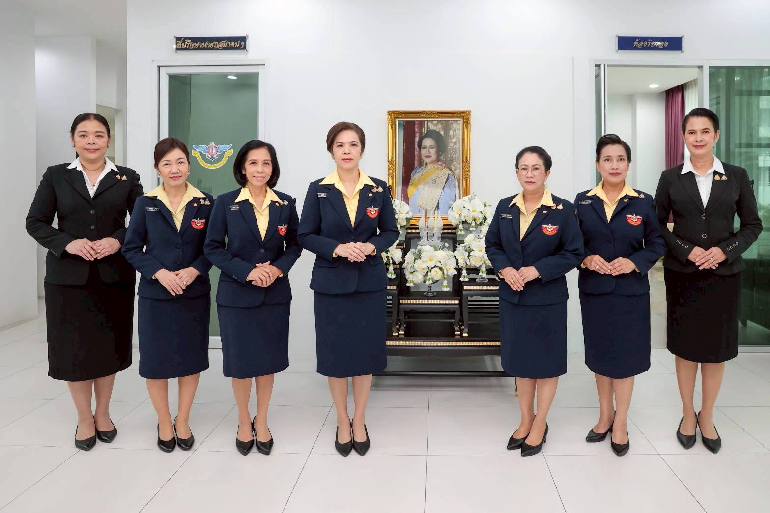 ๑๓ พิธีบำเพ็ญกุศลและแสดงความอาลัยถวายเป็นพระราชกุศลเแด่สมเด็จพระนางเจ้าสิริกิติ์ พระบรมราชินีนาถ พระบรมราชชนนีพันปีหลวง ในวาระครบ ๑๕ วัน “ปัณรสมวาร”