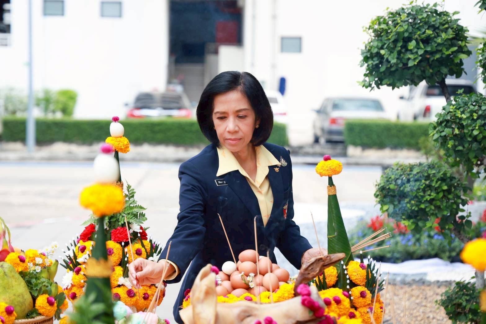 ๑๔ การจัดงานวันคล้ายวันสถาปนาสมาคมภริยาข้าราชการสำนักงานปลัดกระทรวงกลาโหม ครบรอบปีที่ ๓๕