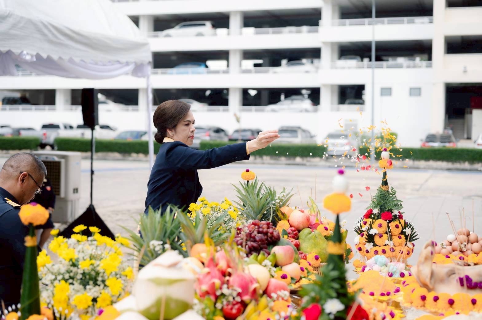 ๑๔ การจัดงานวันคล้ายวันสถาปนาสมาคมภริยาข้าราชการสำนักงานปลัดกระทรวงกลาโหม ครบรอบปีที่ ๓๕