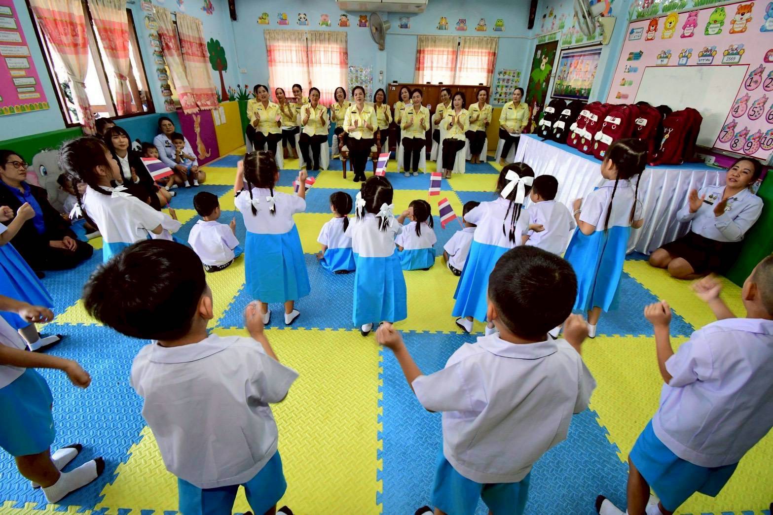 ๓๐ การตรวจเยี่ยมและติดตามความคืบหน้าการดำเนินงานโครงการต่างๆ ของสมาคมฯ