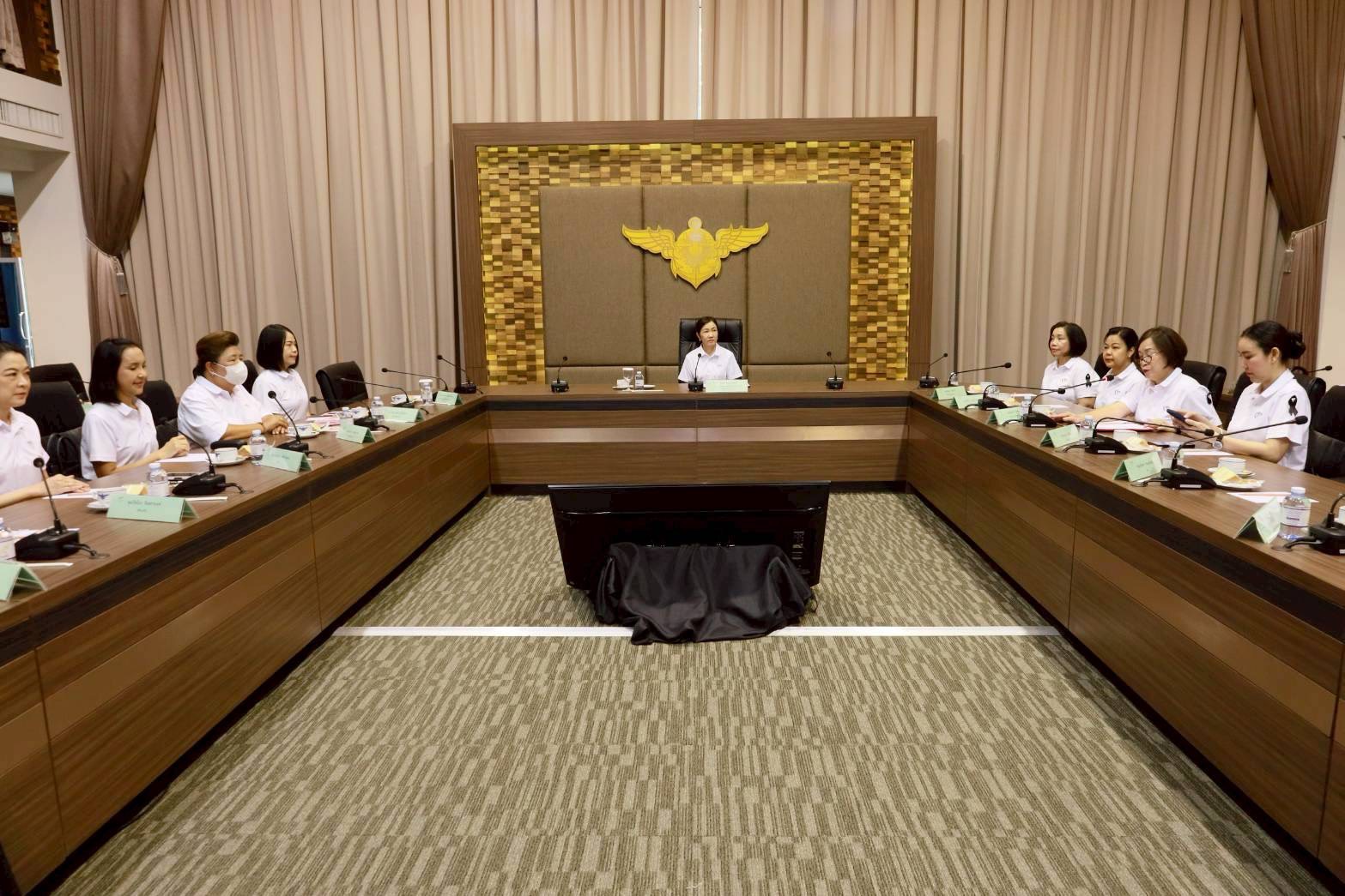๓๓ กิจกรรมอบรมให้ความรู้เกี่ยวกับการให้ยืมอุปกรณ์ทางการแพทย์ และการทำหมอนจากหลอดพลาสติก โดยโครงการบริหารจัดการขยะ รักษาสิ่งแวดล้อม