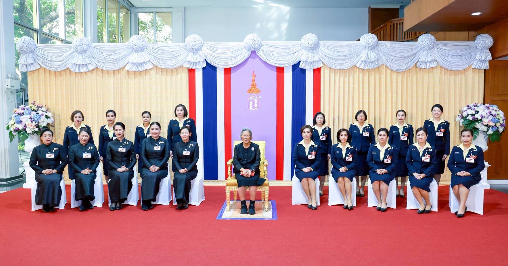 ๔๖ สมเด็จพระกนิษฐาธิราชเจ้า กรมสมเด็จพระเทพรัตนราชสุดาฯ สยามบรมราชกุมารี เสด็จพระราชดำเนินไปทรงเปิดอนุสรณ์สถานสำนักงานปลัดกระทรวงกลาโหม