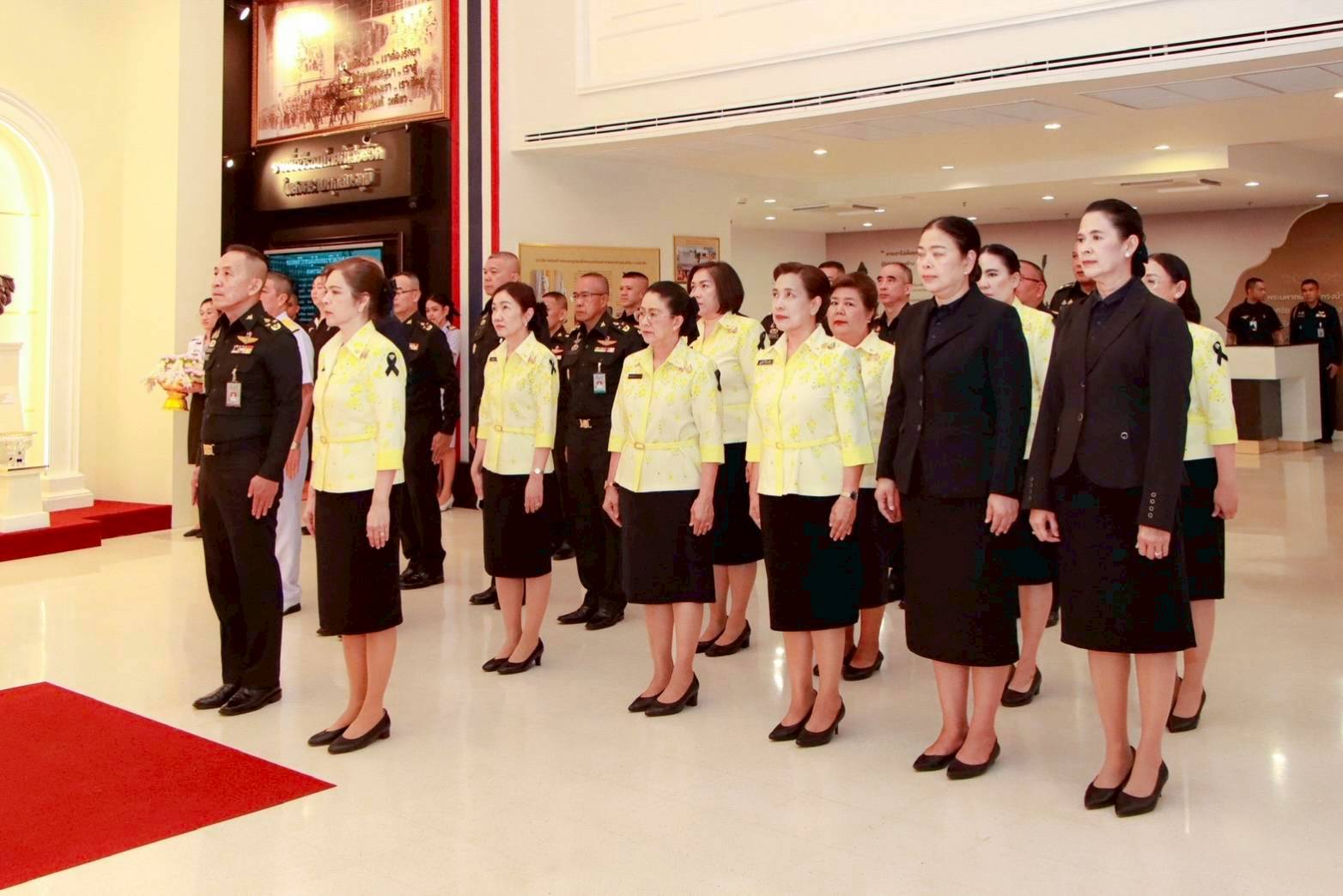 ๔๗ การเยี่ยมชมอนุสรณ์สถานสำนักงานปลัดกระทรวงกลาโหม