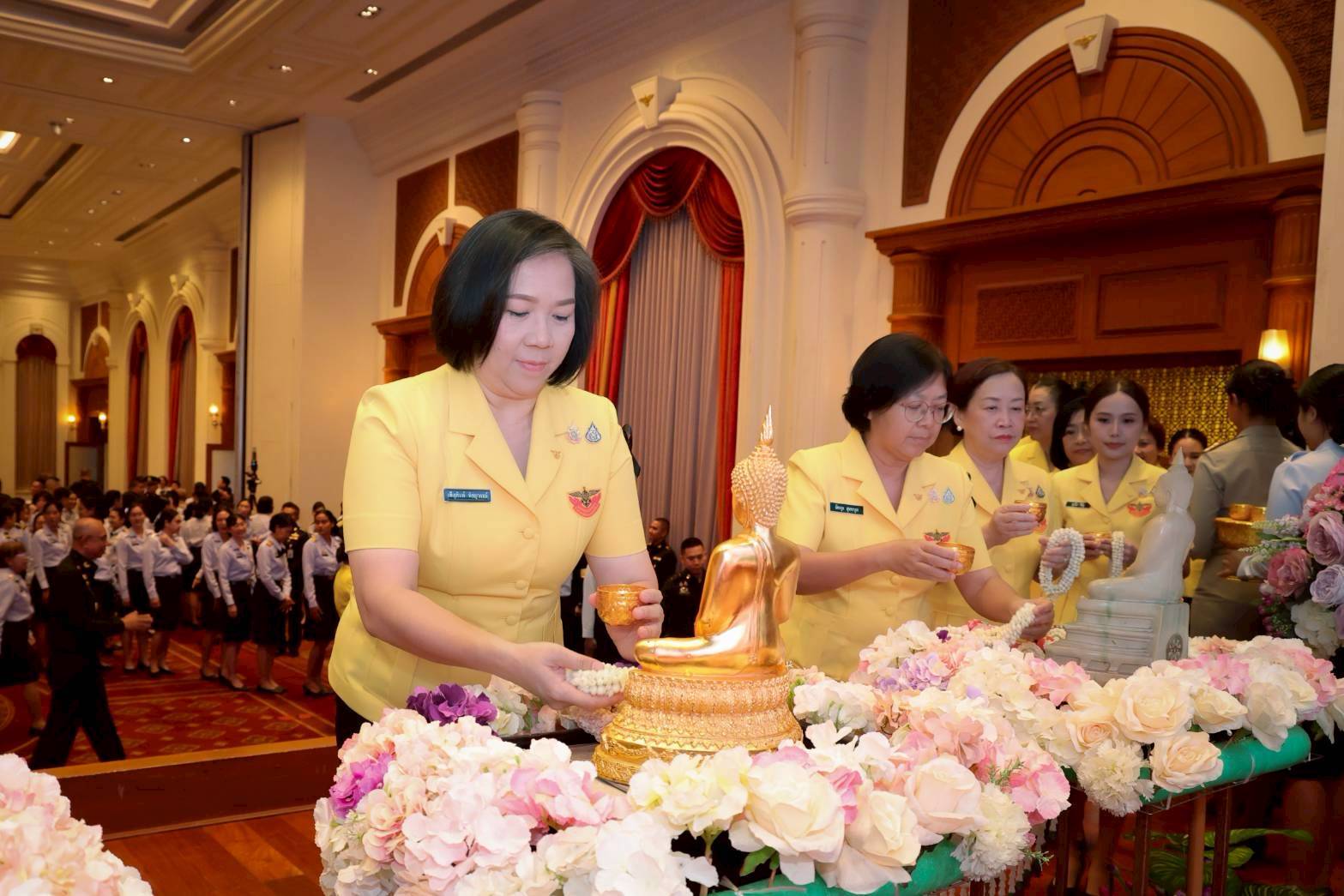 ๕๐ พิธีสรงน้ำพระ เนื่องในเทศกาลสงกรานต์ ประจำปี ๒๕๖๙