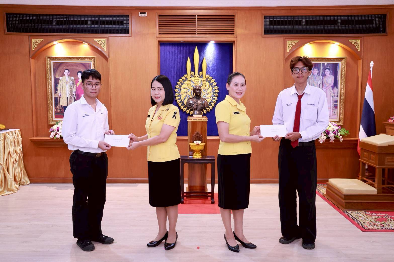 ๕๙ พิธีมอบทุนการศึกษาประเภทเรียนดี สมาคมภริยาข้าราชการสำนักงานปลัดกระทรวงกลาโหม
