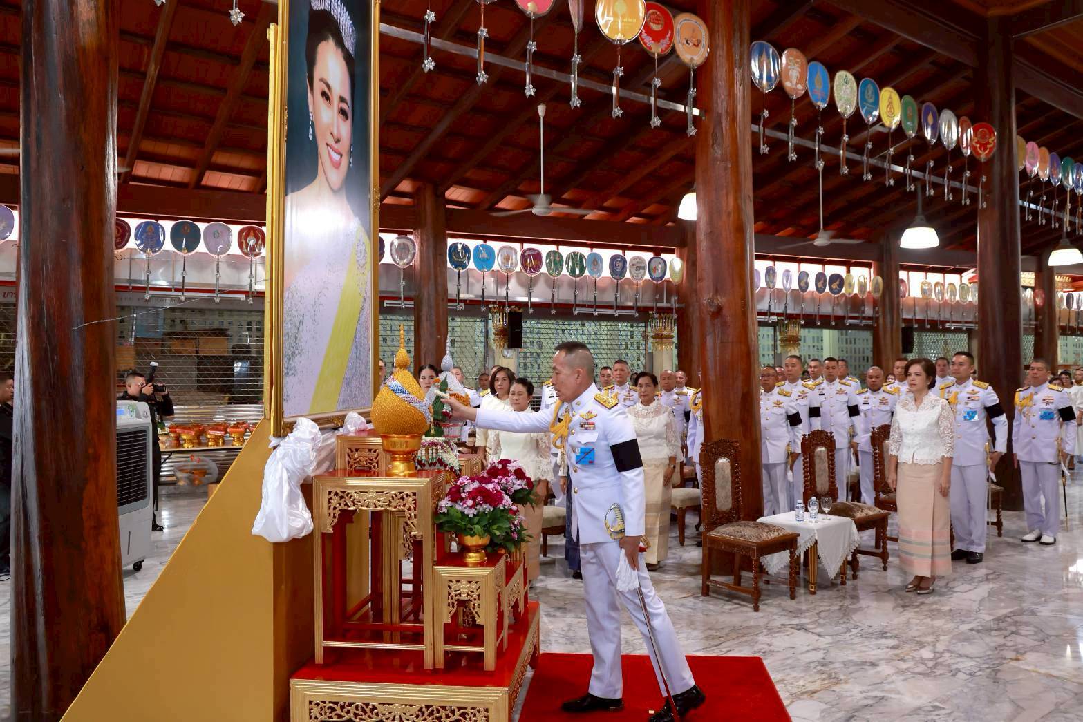 ๖๕ กิจกรรมอุปสมบทหมู่เทิดทูนสถาบันพระมหากษัตริย์ เพื่อเฉลิมพระเกียรติถวายเป็นพระราชกุศล เนื่องในโอกาสมหามงคลเฉลิมพระชนมพรรษาสมเด็จพระนางเจ้าฯ พระบรมราชินี ครบ ๔ รอบ (๓ มิ.ย.๖๙)