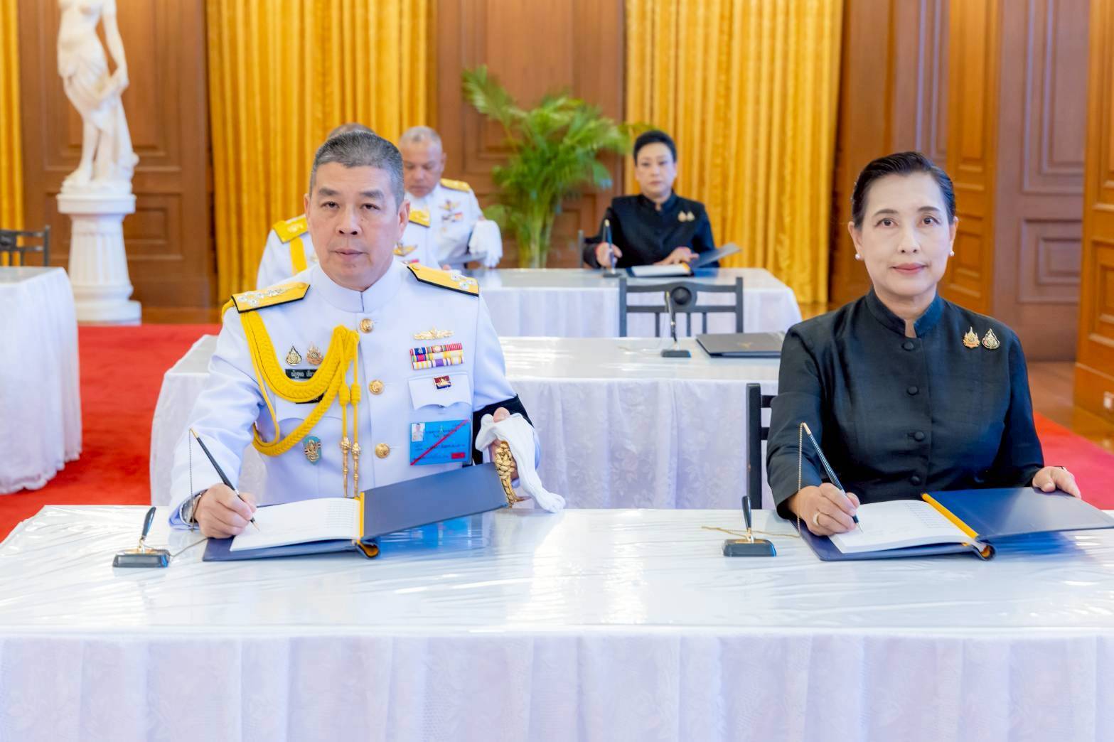 ๗๖ พิธีลงนามถวายความอาลัยสมเด็จพระเจ้าลูกเธอ เจ้าฟ้าพัชรกิติยาภา นเรนทิราเทพยวดี กรมหลวงราชสาริณีสิริพัชร มหาวัชรราชธิดา
